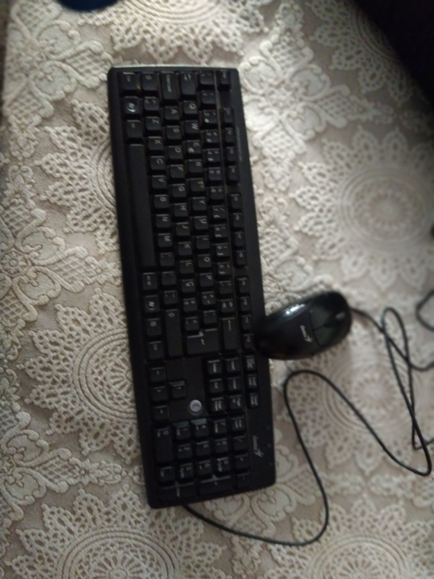 Teclado e rato a funcionar