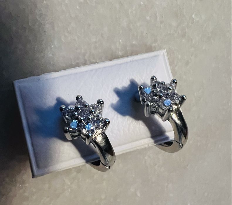 Par de brincos em prata