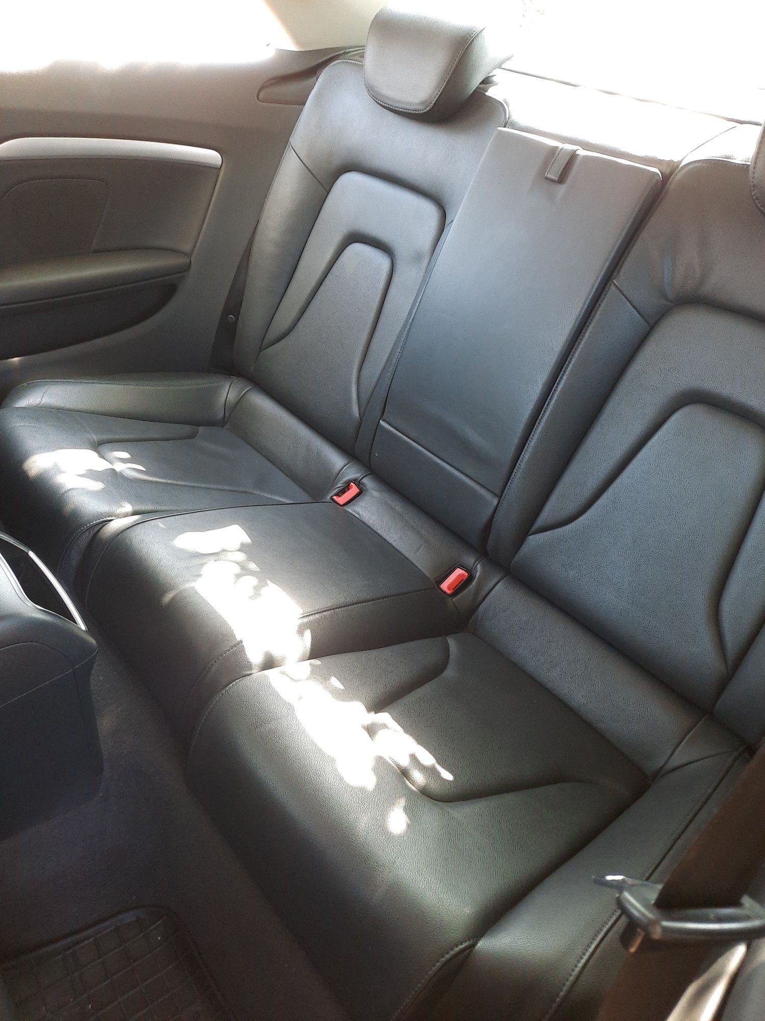 Audi A5  8T Coupe 2.0 tdi.comon rail 170 koni