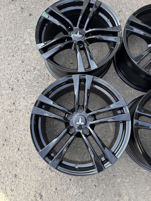 Tesla Model 3 диски R18