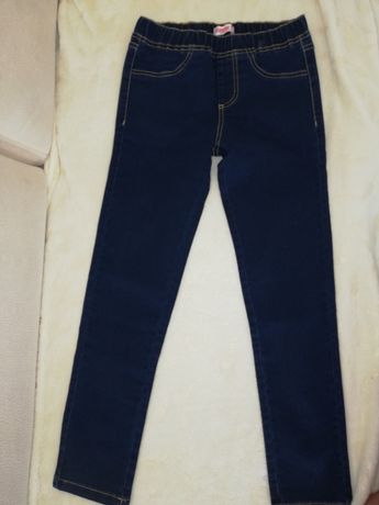 Spodnie jeans r. 134