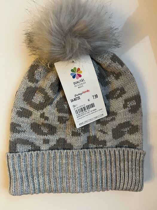 Шапка жіноча нова