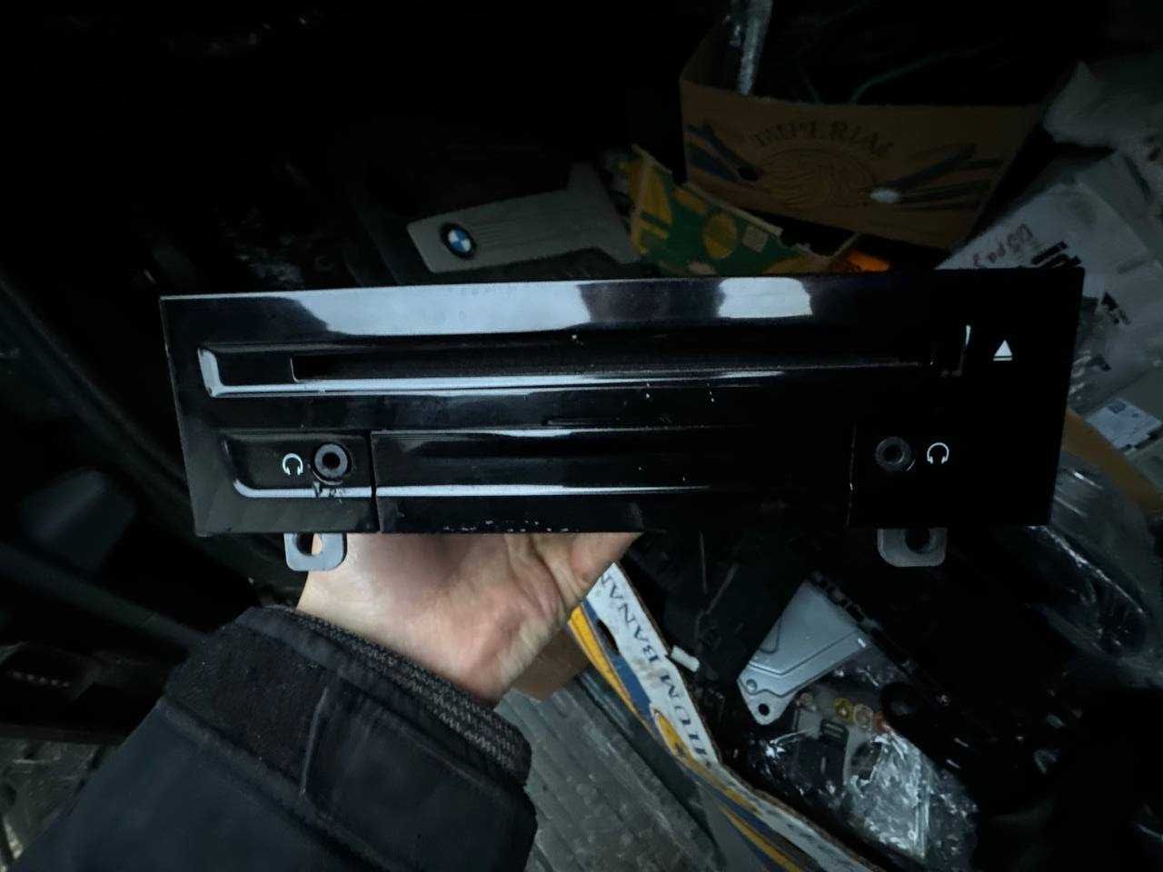 Аудіоплеєр до BMW F85, G11/G12, G30/G31, F15, F16 (8721896)