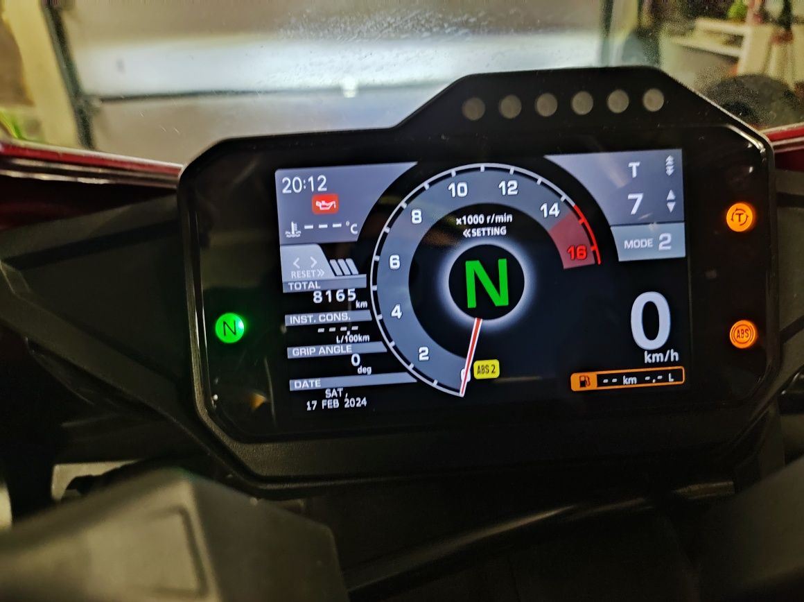 CBR 1000 rr-r SP Fireblade, R1, S1000RR, Panigale, GSXR, ZX10R