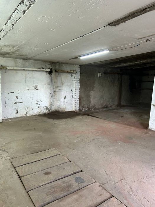 Ваш практичний гараж тут - просторий, з документами