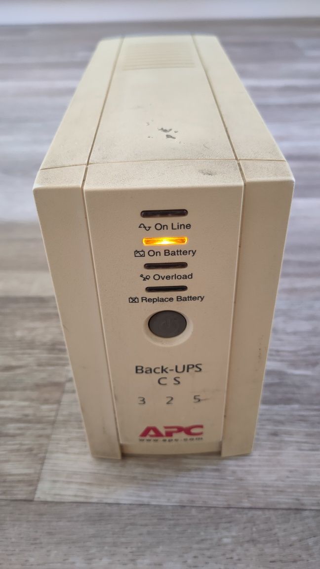 Бесперебійник ДБЖ APC Back-UPS CS 325
