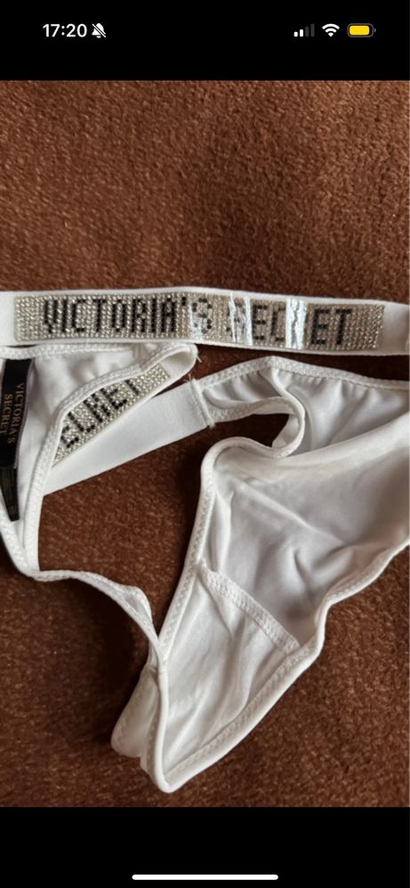 Stringi Victoria’s Secret