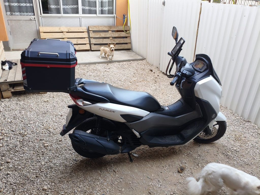 Vendo Yamaha nmax 2023
