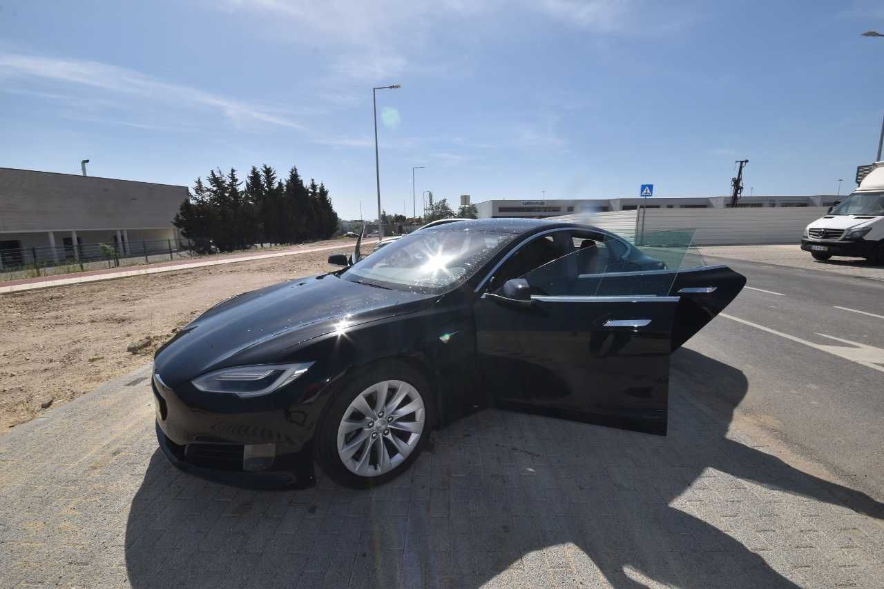 Carro Tesla model S 75 nacional - Urgente