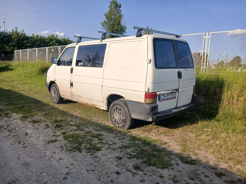 Vw Transporter 1.9 TD brygadówka 5 osobowa wspomaganie