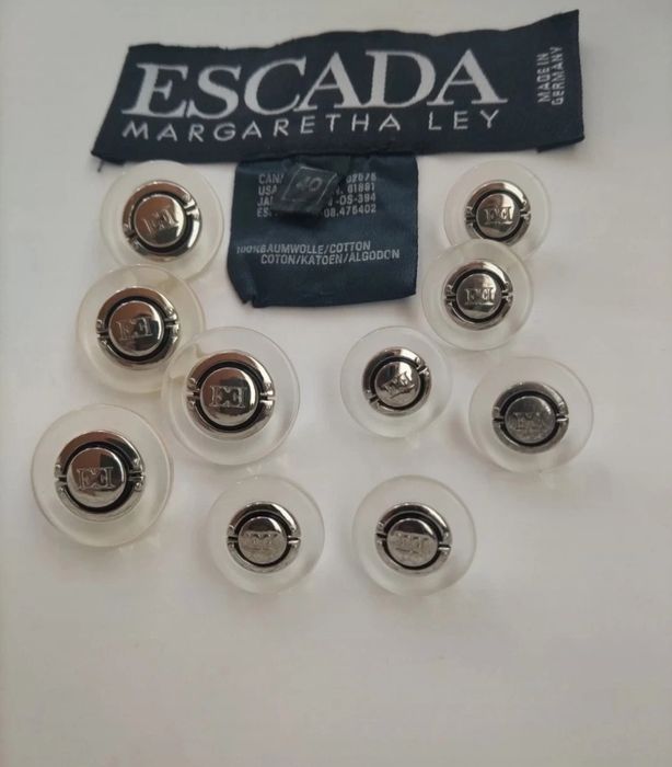 Lote botões vintage Escada