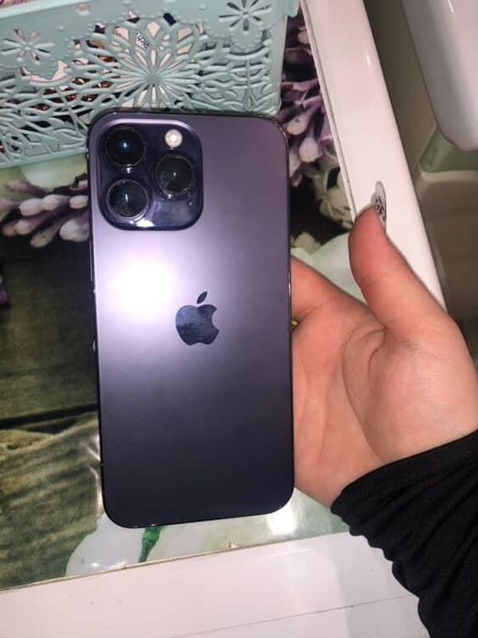 Продам айфон 14 про мах оригінал