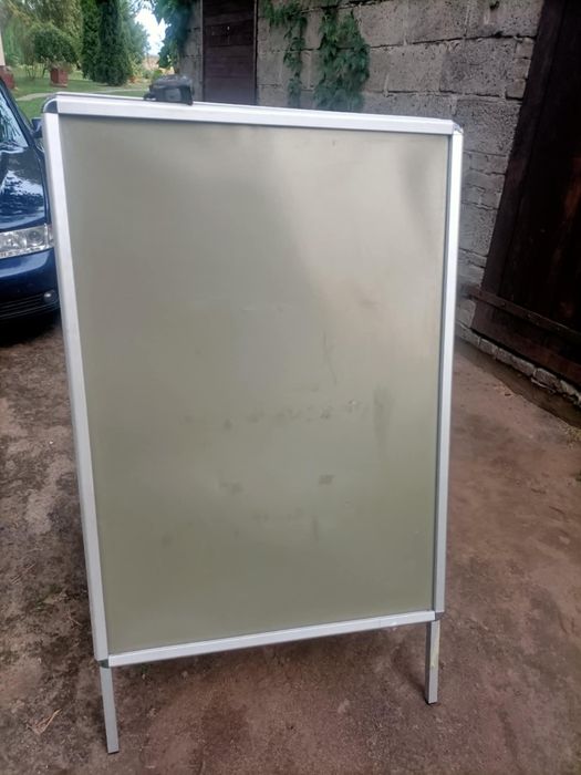 Potykacz reklamowy