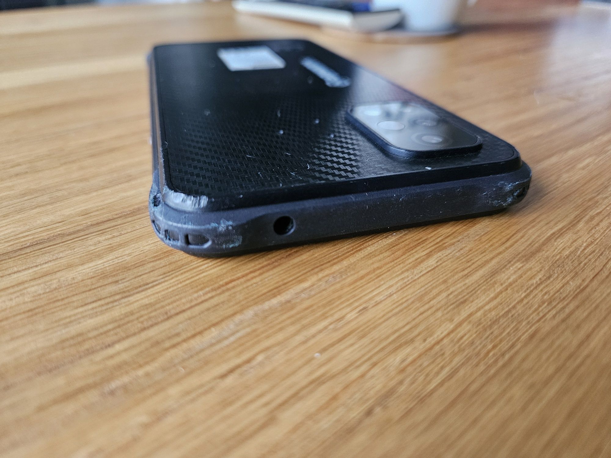 Telefon Hammer Blade 4