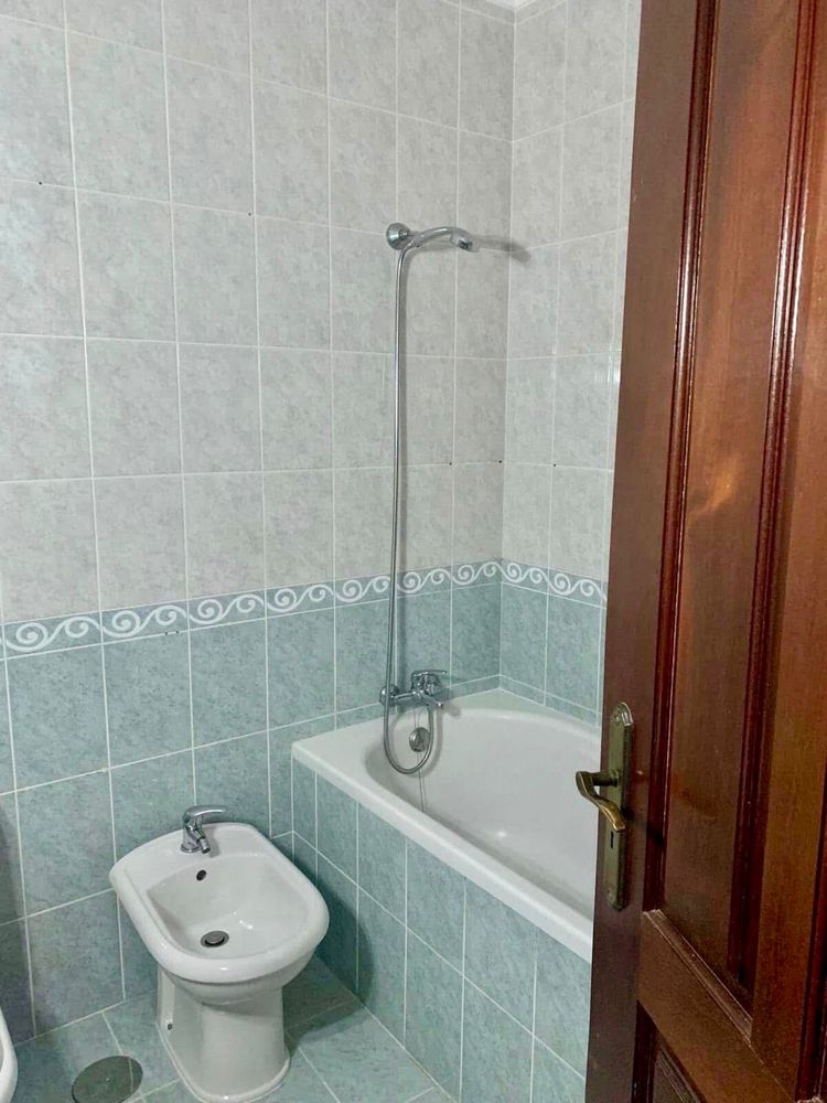 Quarto para casal à 5 minutos do centro de Aveiro.