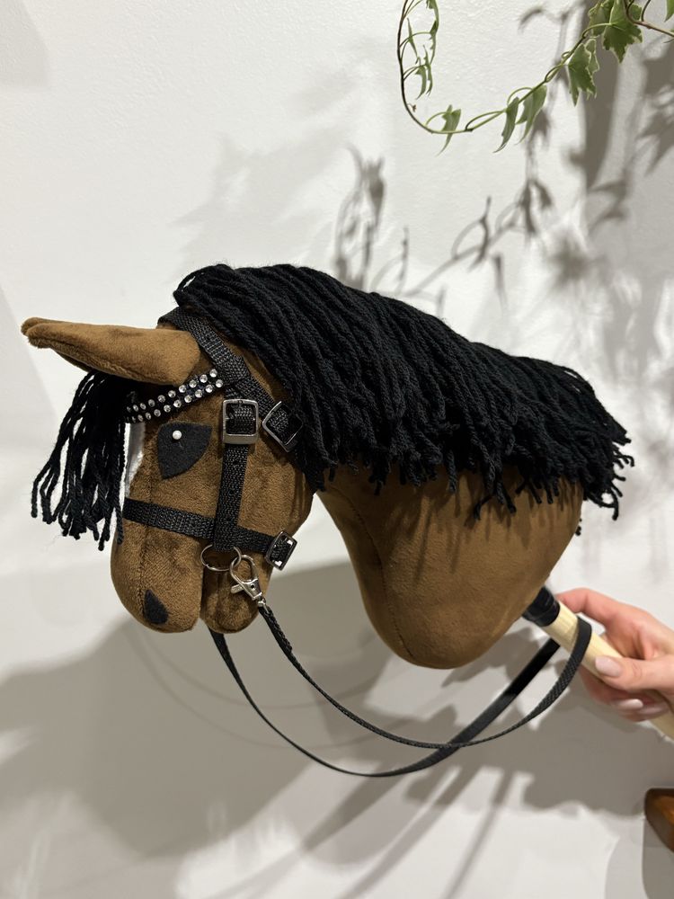 Hobby horse z ogłowiem