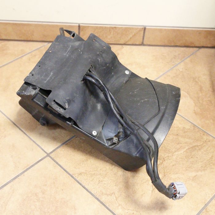 6097 Błotnik chlapacz wzmacniacz radia 12-17 Honda Goldwing GL 1800