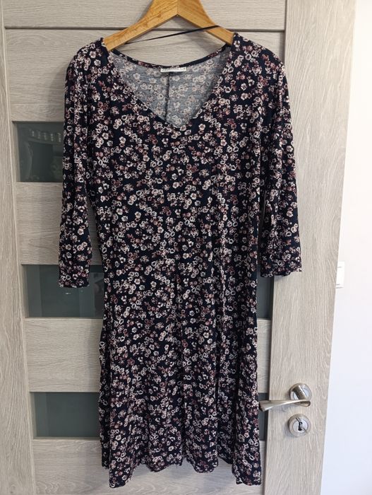 Sukienka Janina, stan bardzo dobry, rozm. 42, wiskoza.