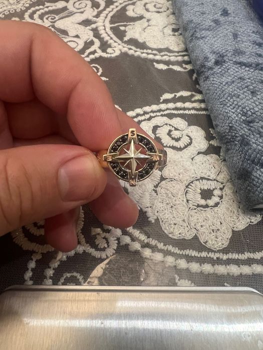 Продам золотое мужское кольцо