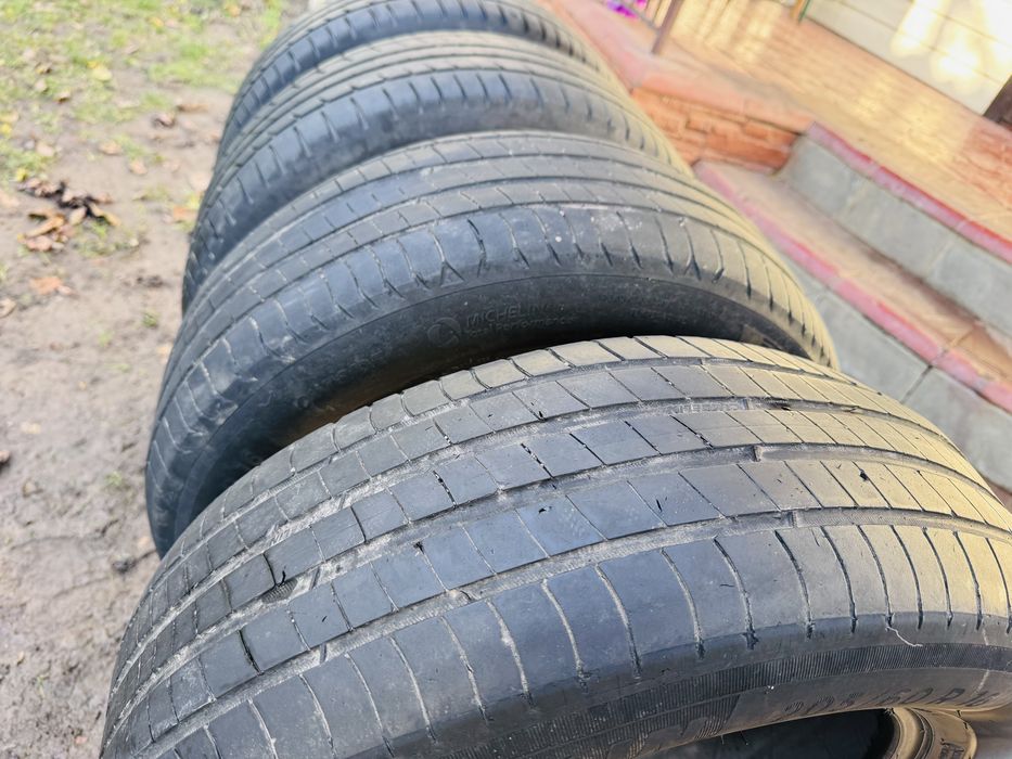 Покришки 205.60.16 Michelin 2023 року