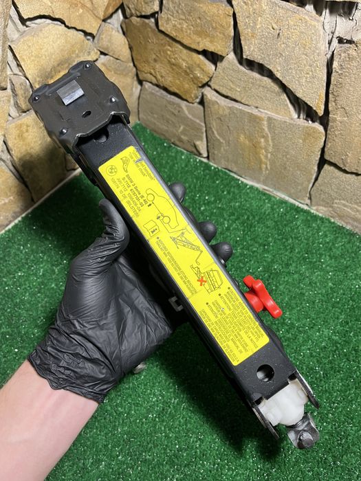 Домкрат крюк БМВ Е46 Е90 Ф30 BMW E46 E90 F30