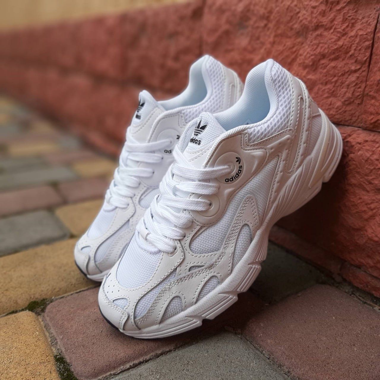 Adidas Astir (6 різних кольорів)