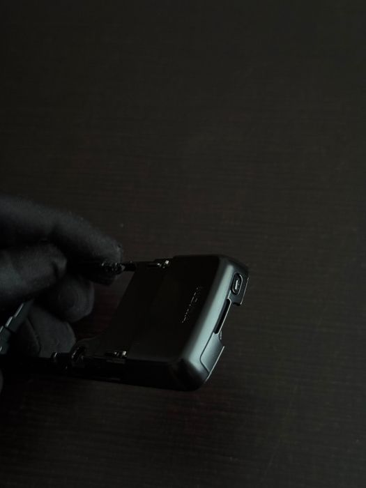 Станина Nokia 8800 Sirocco Gold Black средняя часть пластик