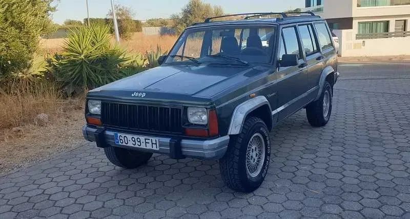 Jeep Cherokee