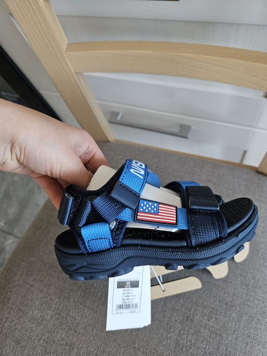 Nowe sandały nasa r26