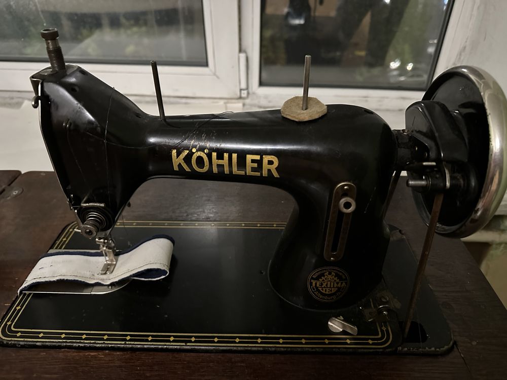 Продам винтажную швейную машинку Köhler