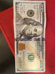 Banknoty 100$ z gwiazdką