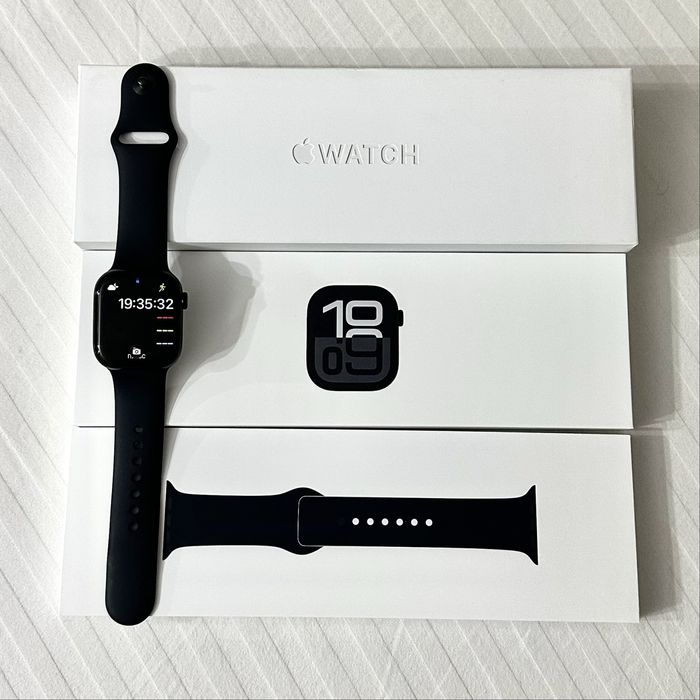 Apple Watch Series 10 (42мм, чорний)