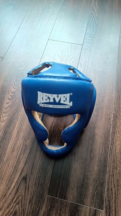 Захисний шолом Reyvel для єдиноборств