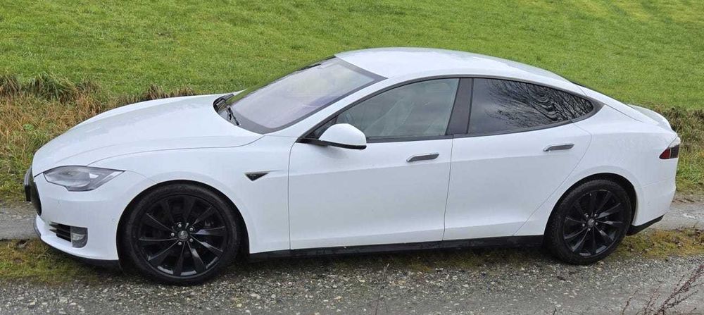 Tesla S90D darmowe ladowanie dożywotnio.