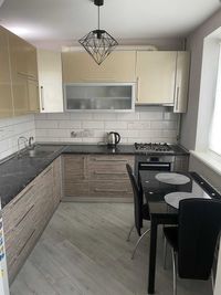 Продам 3-х комнатную квартиру с евро- ремонтом в Чугуеве
