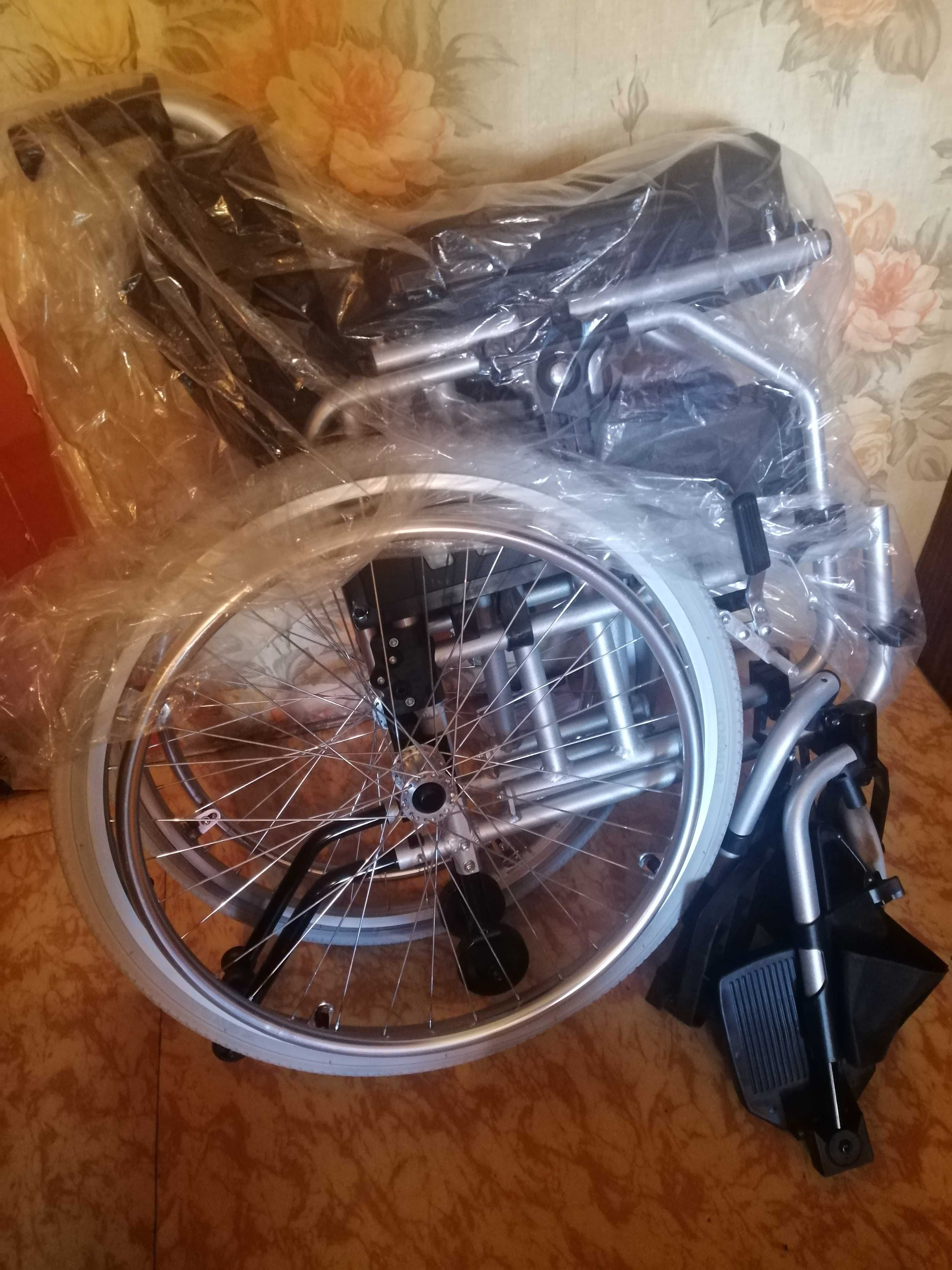 Кресло колесное (инвалидное)
