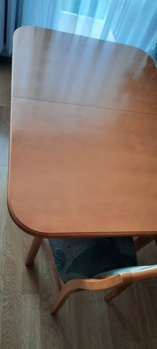 Stół rozkładany z wkładką