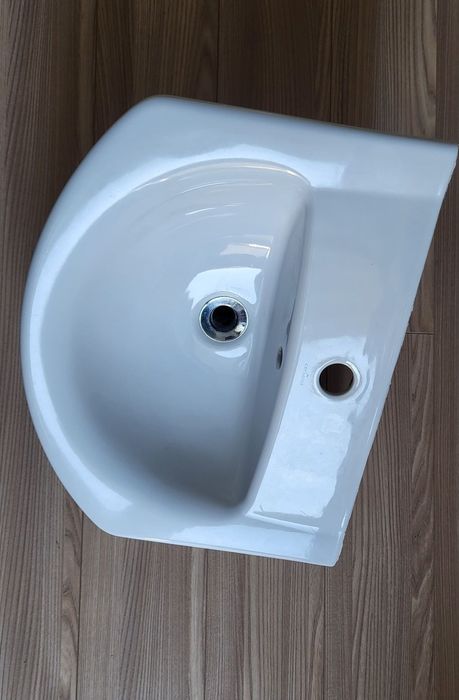 Oddam umywalkę Cersanit