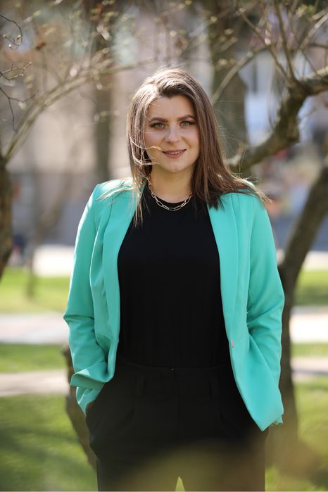 Жіноча джинсова жилетка