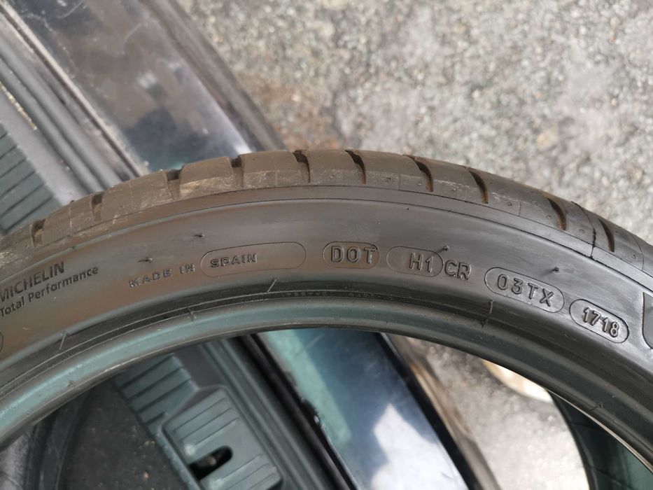 225/40 ZR 18  Michelin Pilot Sport 4 Jak Nowe