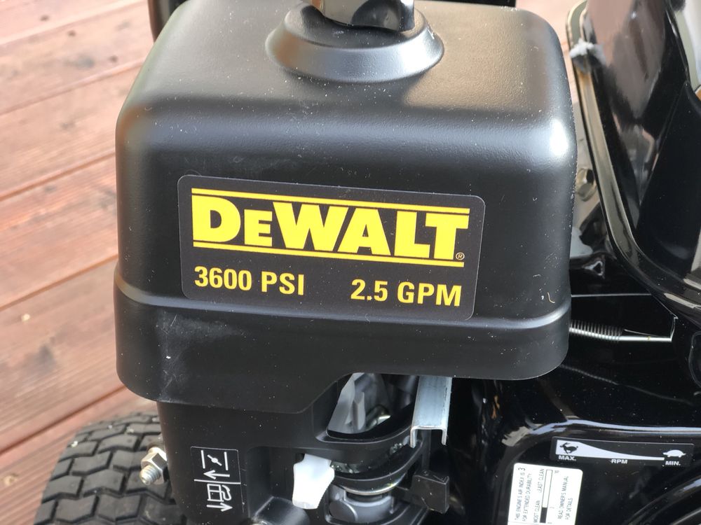 Myjka ciśnieniowa spalinowa DEWALT -HONDA GX  NOWA g-war