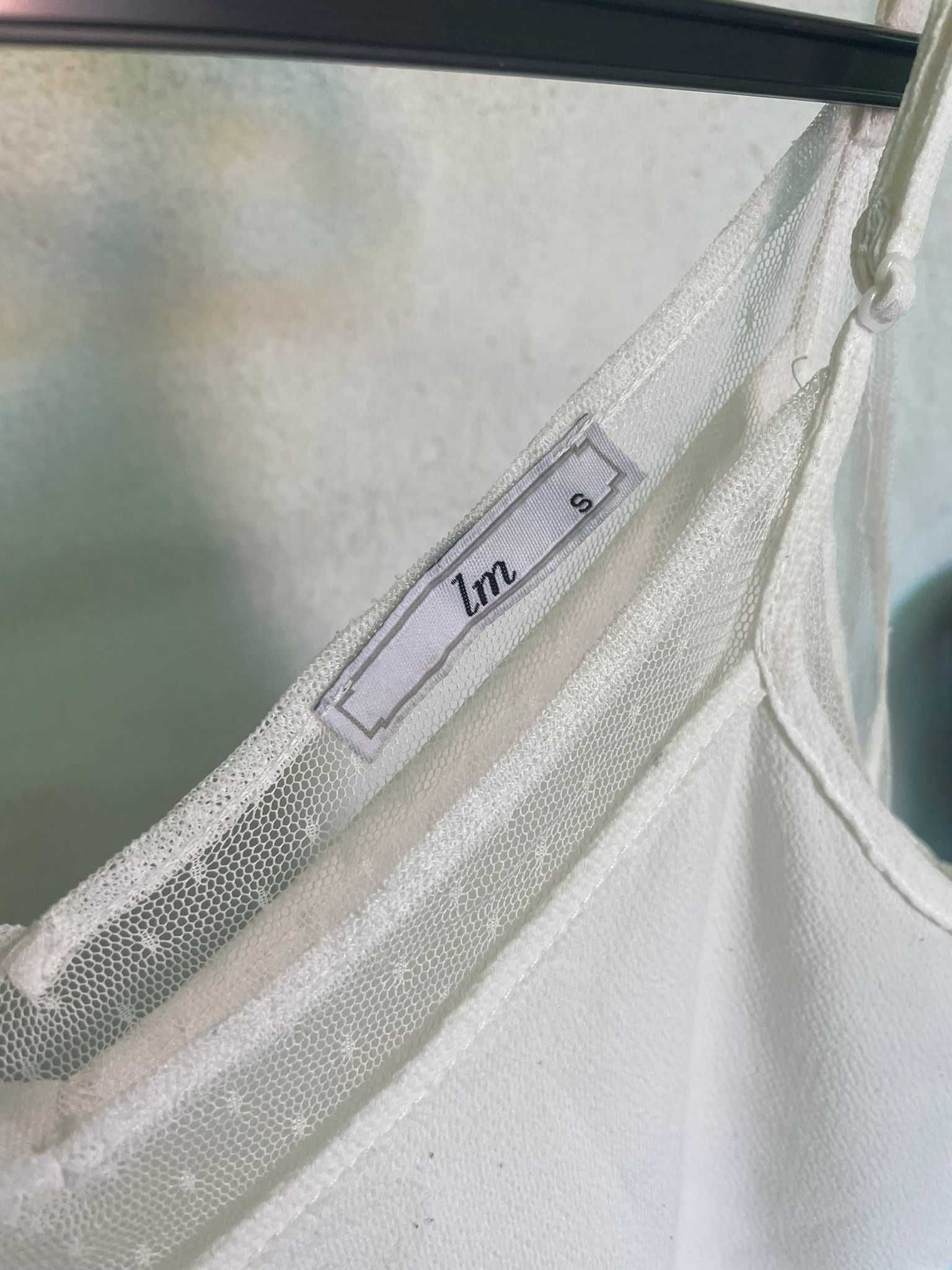 Top Branco com renda no topo LM