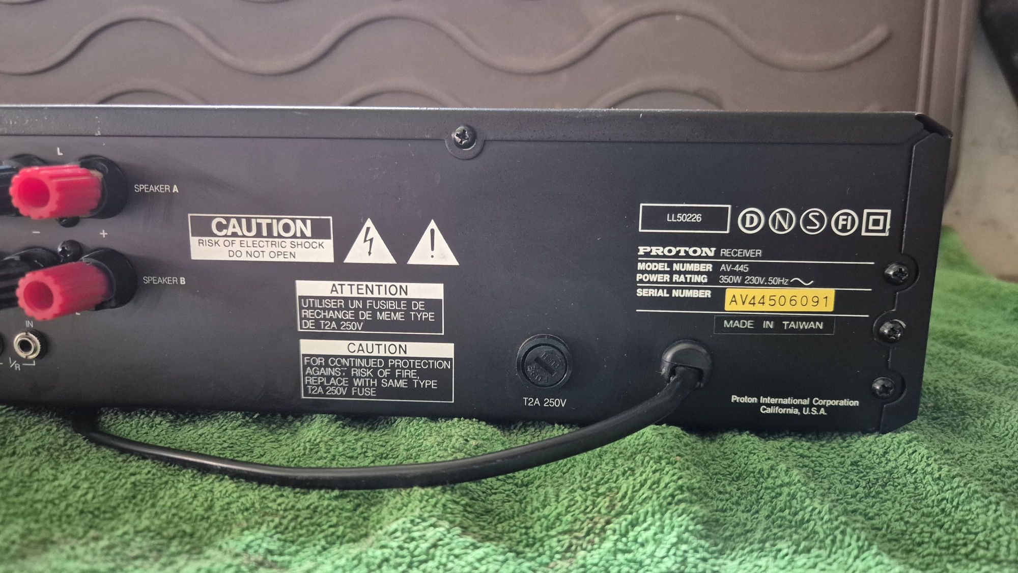 Wzmacniacz Amplituner PROTON AV-445