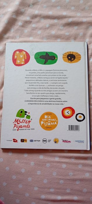 Livro "A Aranha Delicada"