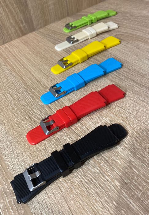 Силиконовые ремешки для наручных часов