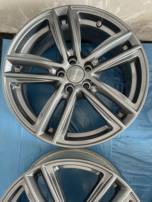 494 Felgi Aluminiowe TOYOTA R 17 5x100 Bardzo Ładne Czujniki