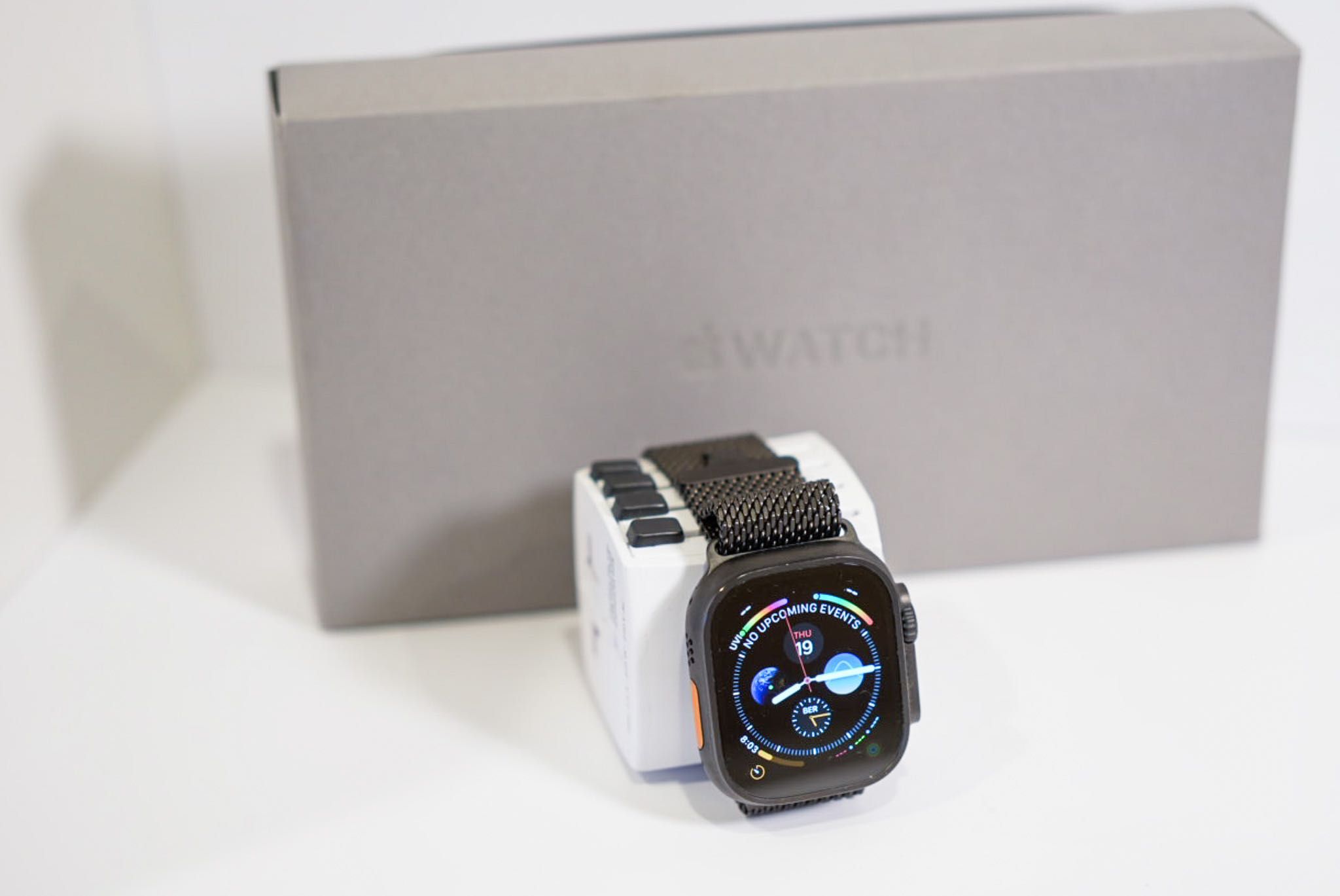Apple Watch Ultra 2 Black Titanium, Milanese Loop - gwarancja