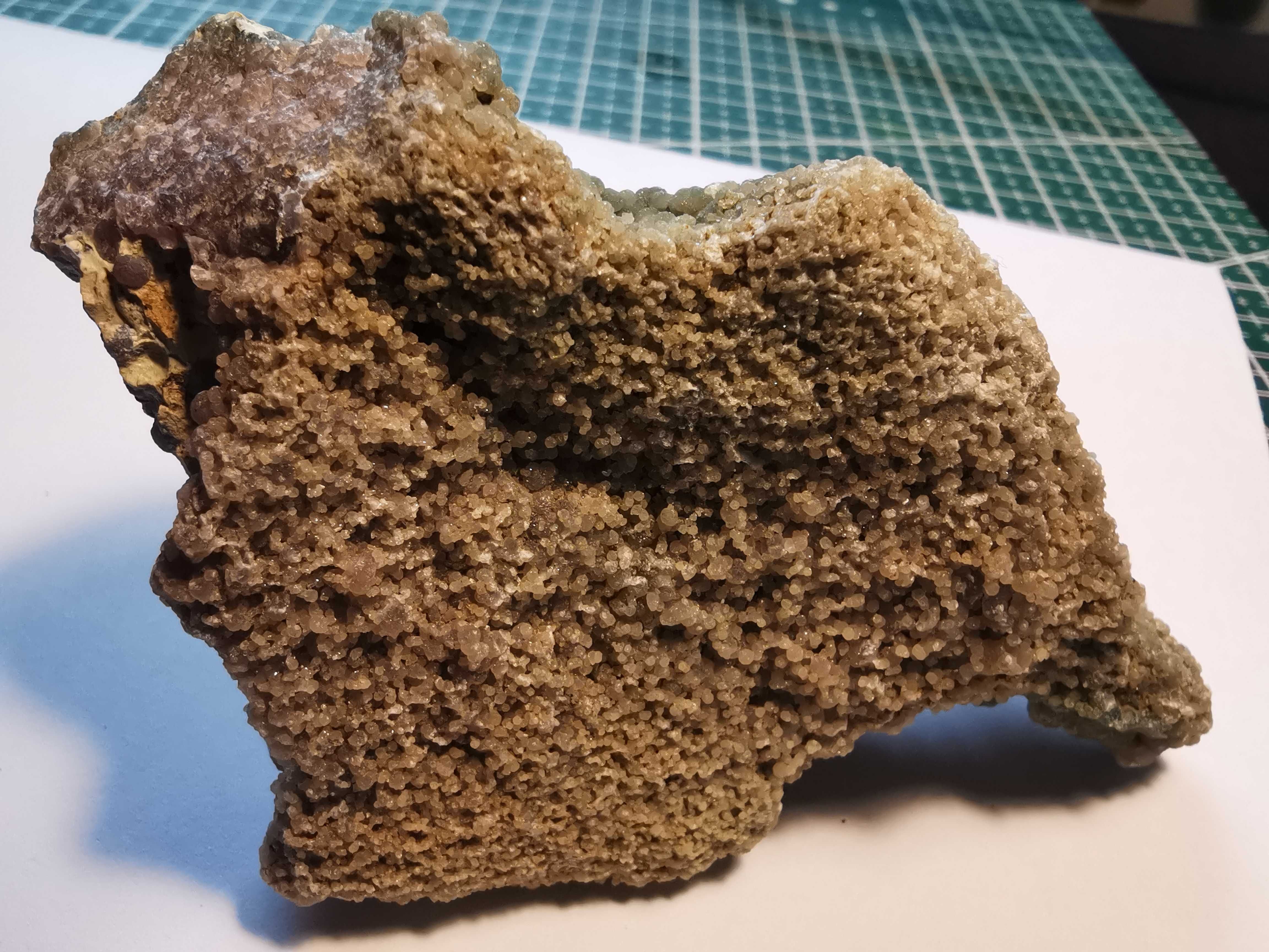 Agat, chalcedon winogronowy