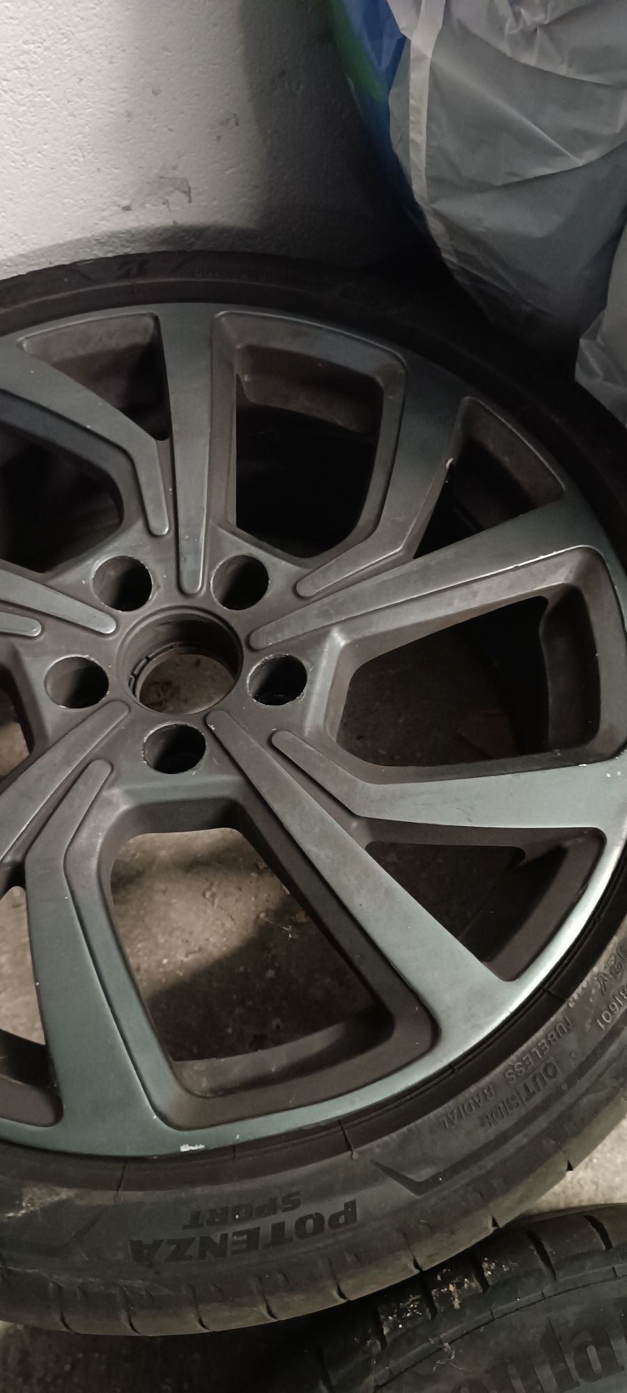 Dwie alufelgi audi rozmiar 18 cali R18, rozstaw 5x112,, plus Continent