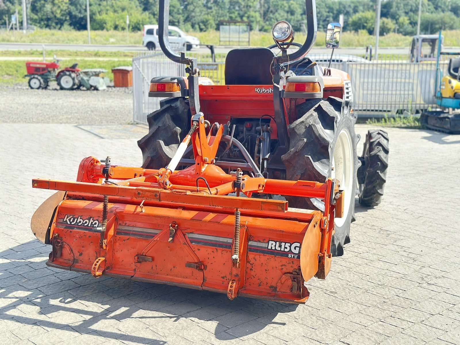 Японський мінітрактор японский минитрактор Kubota GL 280